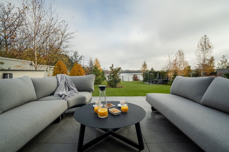 Sector 1 Smart-Home nZEB spectaculoasa Bucuresti  cu deschidere lac - teren 2000mp